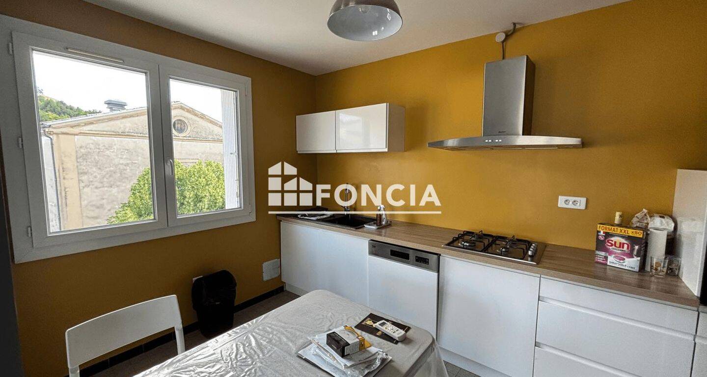 Appartement 3 pièces 74 m² · à Montmeyran · 74 m² · 580 €