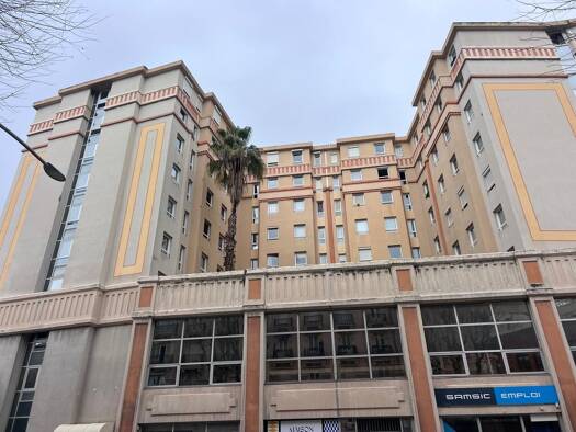 Appartement à vendre 109 000 € 1 pièce 20 m² Étage 2/8 Thiers Nice 06000