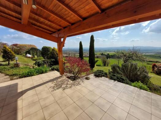 Maison de ville à vendre 359 000 € 5 pièces 4 chambres 84 m² 2 450 m² de terrain Mornant 69440