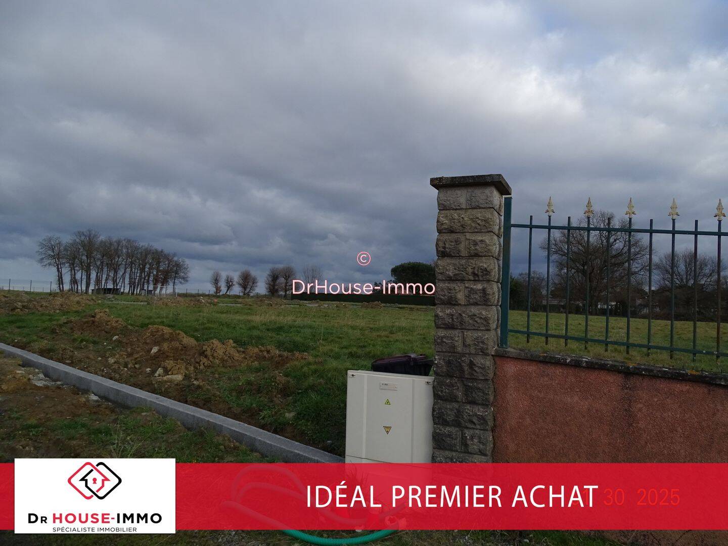 Terrain de 980 m² à Poucharramet - photo 2