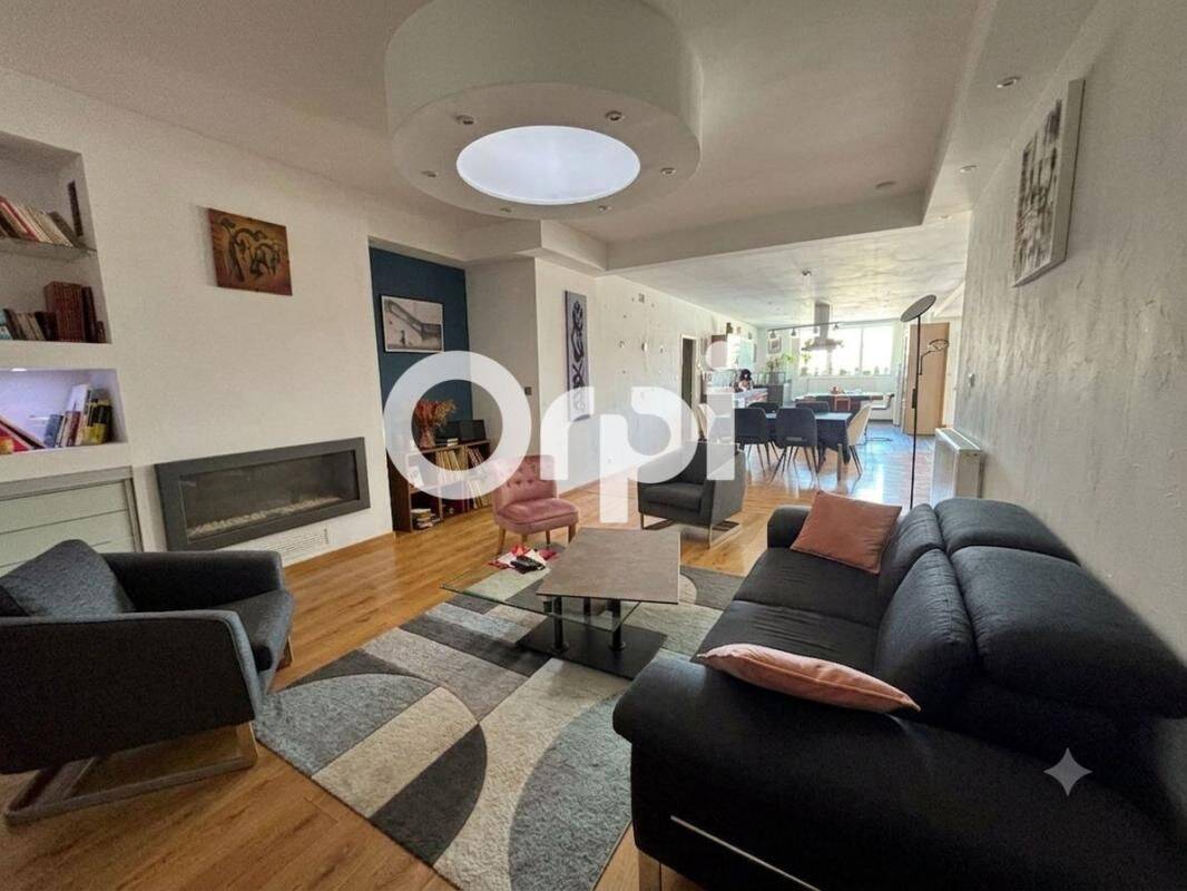 Appartement 4 pièces 159 m² · à Boulogne-sur-Mer · 159 m² · 239 000 €