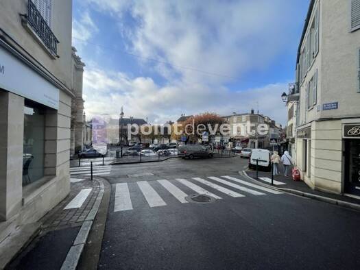 Local commercial à vendre 200 000 € 95 m² de surface de vente Ennery 95300
