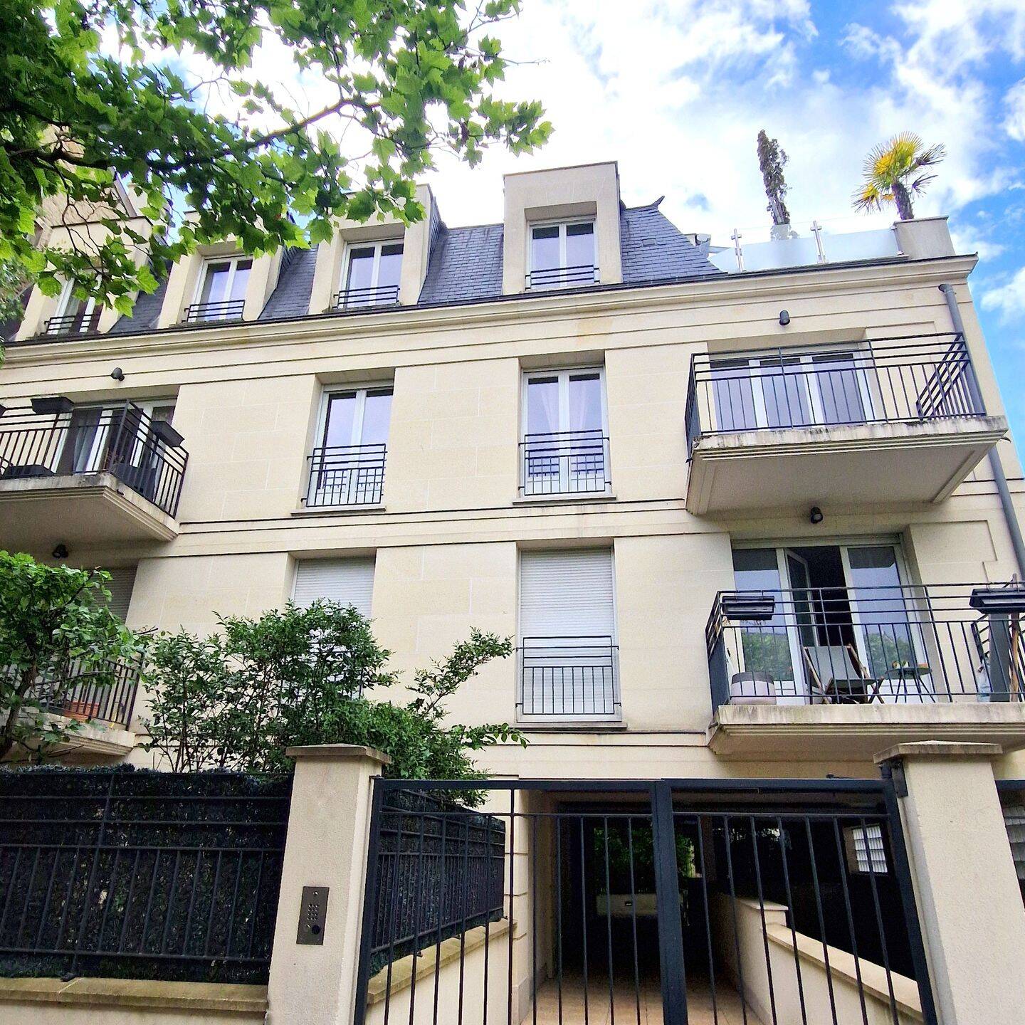 Appartement 4 pièces 70 m² · à La Garenne-Colombes · 70 m² · 1 820 €