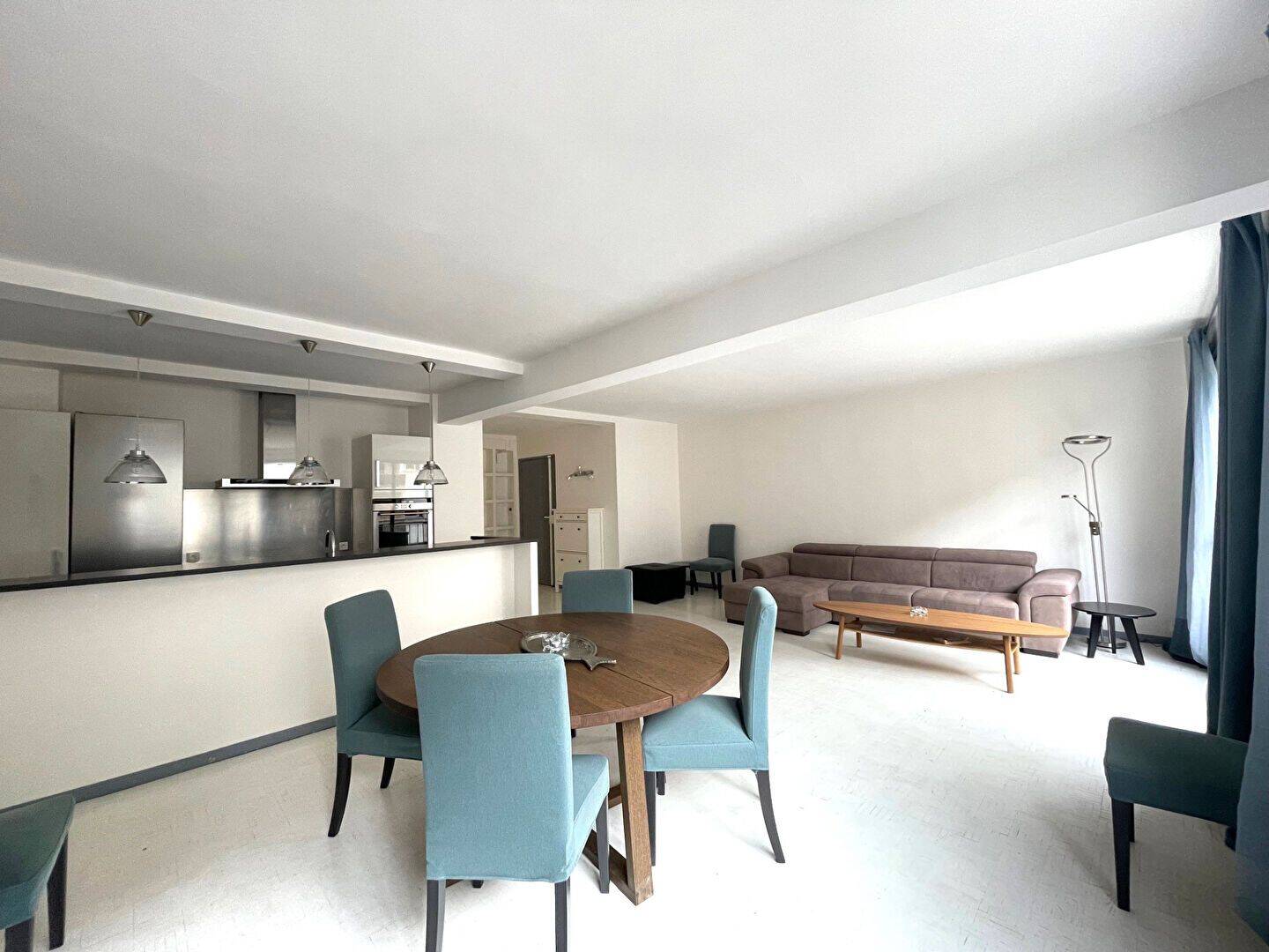 Appartement 4 pièces 79 m² · à Paris 16ème Arrondissement · 79 m² · 725 000 €