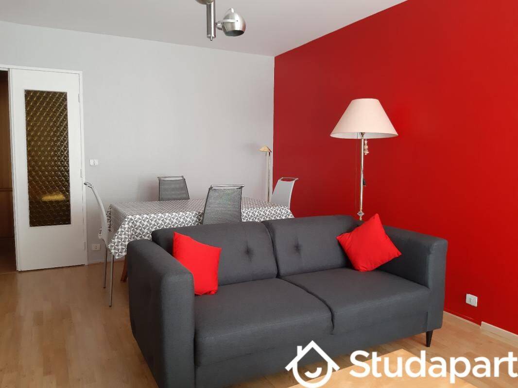 1 pièce 12 m² · à Rennes · 12 m² · 450 €