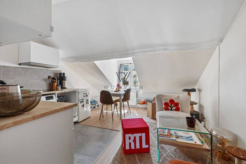 Appartement 2 pièces 31 m² · à Neuilly-sur-Seine · 31,1 m² · 275 000 €