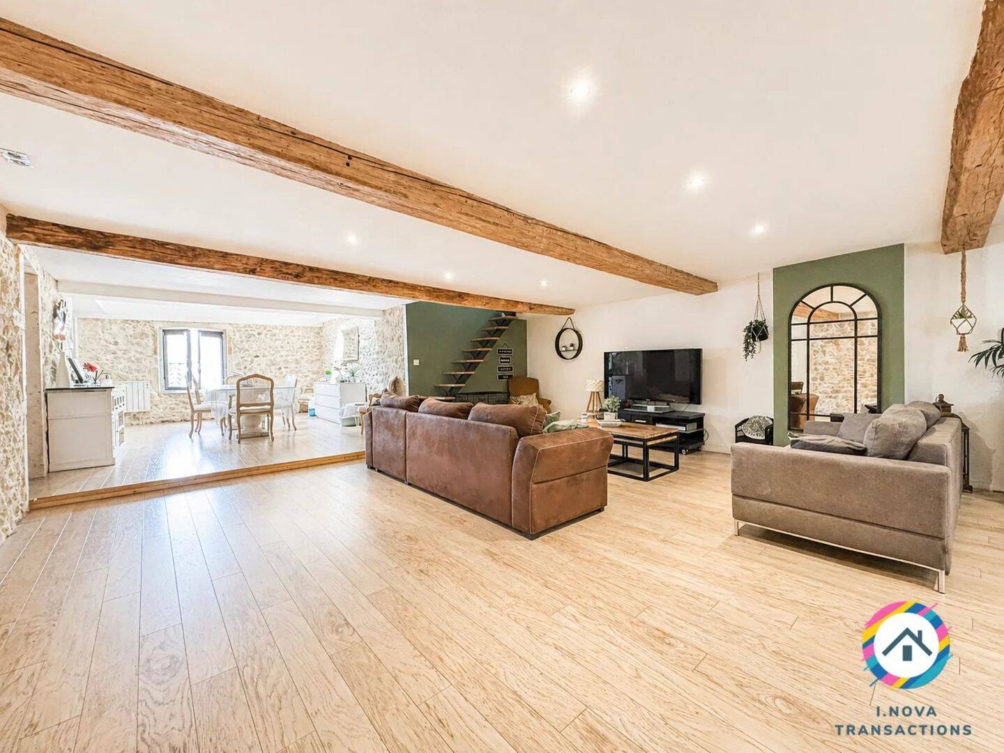 Appartement 5 pièces 162 m² · à Villefranche-sur-Saône · 162,3 m² · 259 000 €