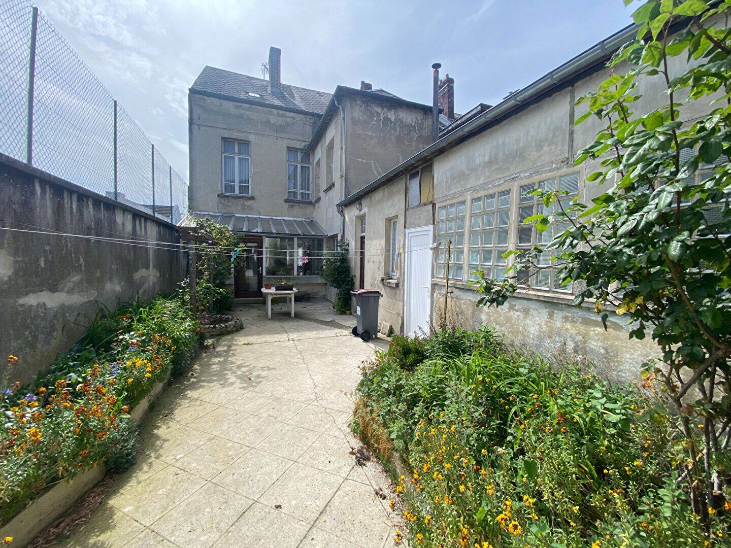 Maison 6 pièces 147 m² · à Saint-Quentin · 147 m² · 96 900 €