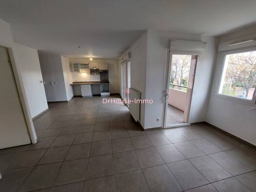 Appartement à vendre 199 000 € 3 pièces 2 chambres 61,2 m² RDC Saint Roch Toulon 83100