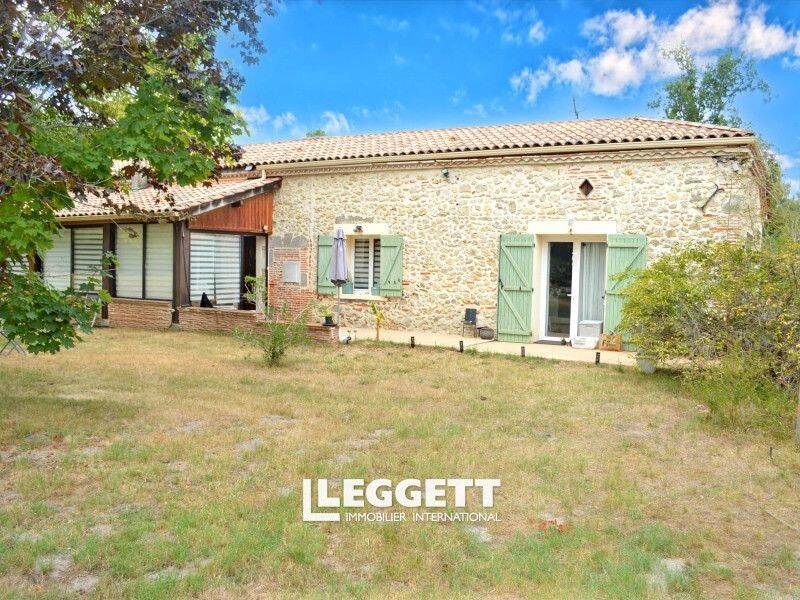 Maison 12 pièces 375 m² · à Casteljaloux · 375 m² · 495 000 €