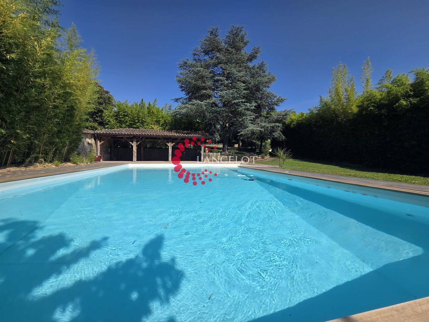 Maison 8 pièces 329 m² · à Sainte-Foy-lès-Lyon · 329 m² · 2 200 000 €