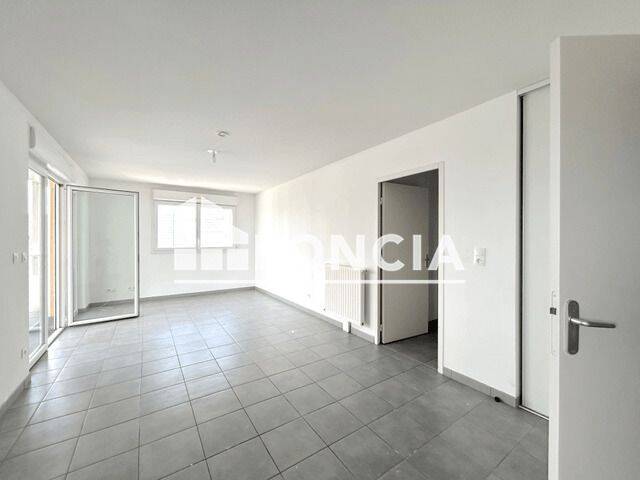 Appartement 3 pièces 64 m² · à Nantes · 64,4 m² · 818 €