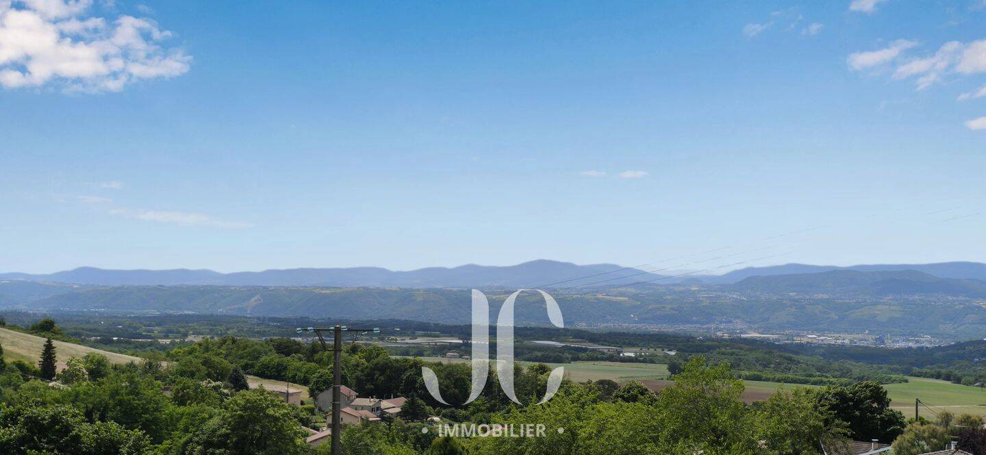 Maison 4 pièces 118 m² · à Ville-sous-Anjou · 117,9 m² · 330 000 €