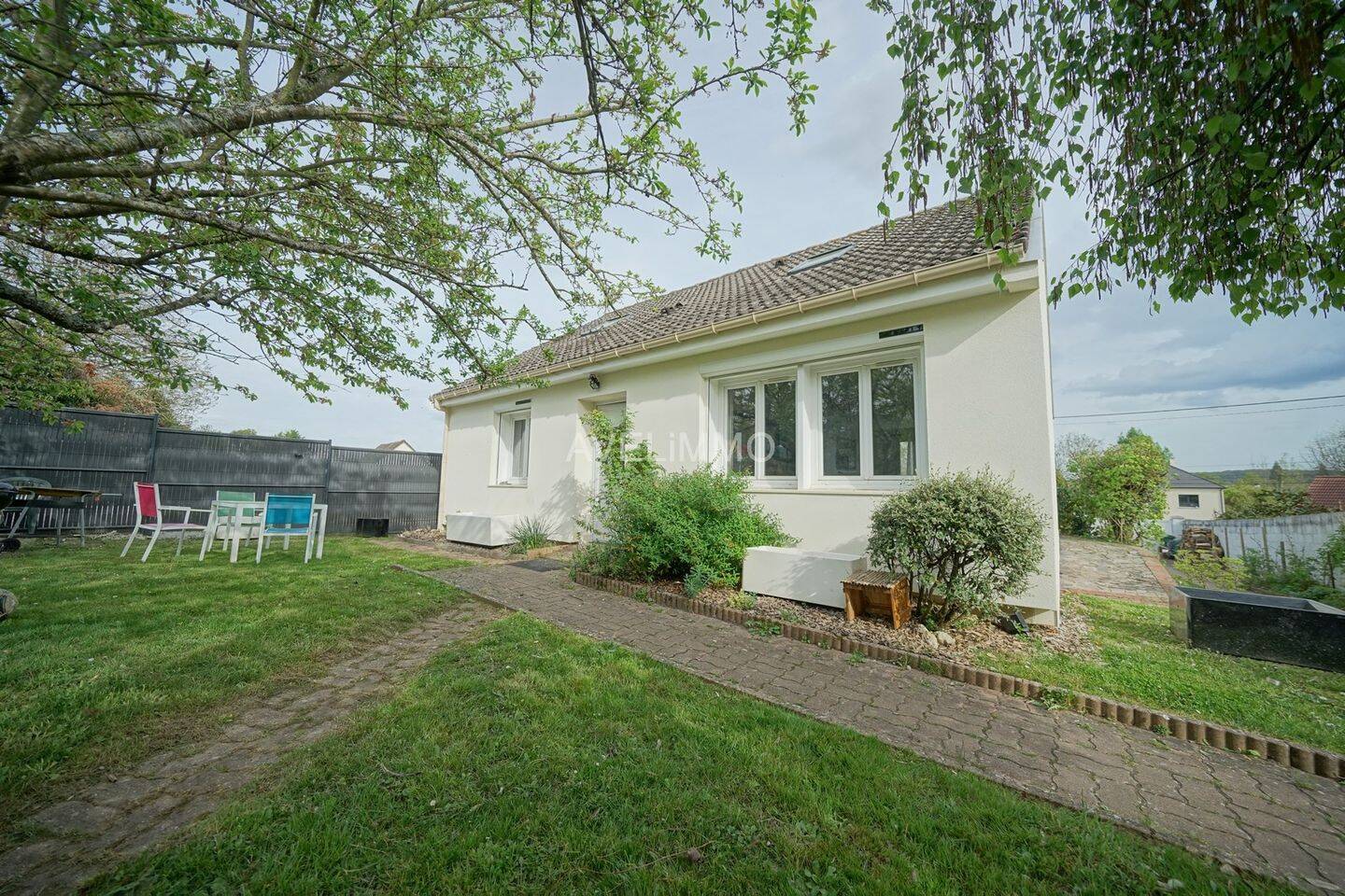 Maison 5 pièces 117 m² · à La Queue-les-Yvelines · 117 m² · 355 000 €