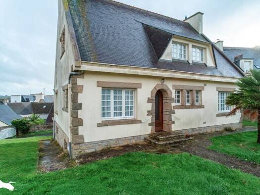 Maison de plain-pied à vendre 254 880 € 6 pièces 5 chambres 160 m² 714 m² de terrain Pont-Croix 29790