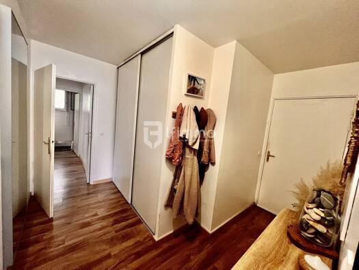Appartement à vendre 160 000 € 3 pièces 2 chambres 66 m² RDC Rive Droite-Apport Paris Gare Corbeil-Essonnes 91100