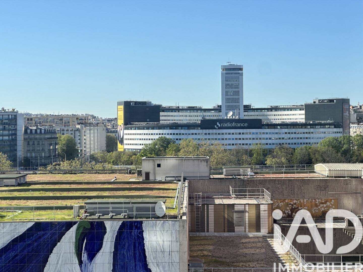 Appartement à louer 3500 € 3 500 € /mois charges comprises Réservez votre déménageur 4 pièces • 3 chambres • 84 m² • Étage 8/15 Emeriau-Zola, Paris 15ème arrondissement (75015) 10 C 30 42 70 2 de plus Calculer un temps de trajet Pour aller au travail, à l’école, ... - photo 1