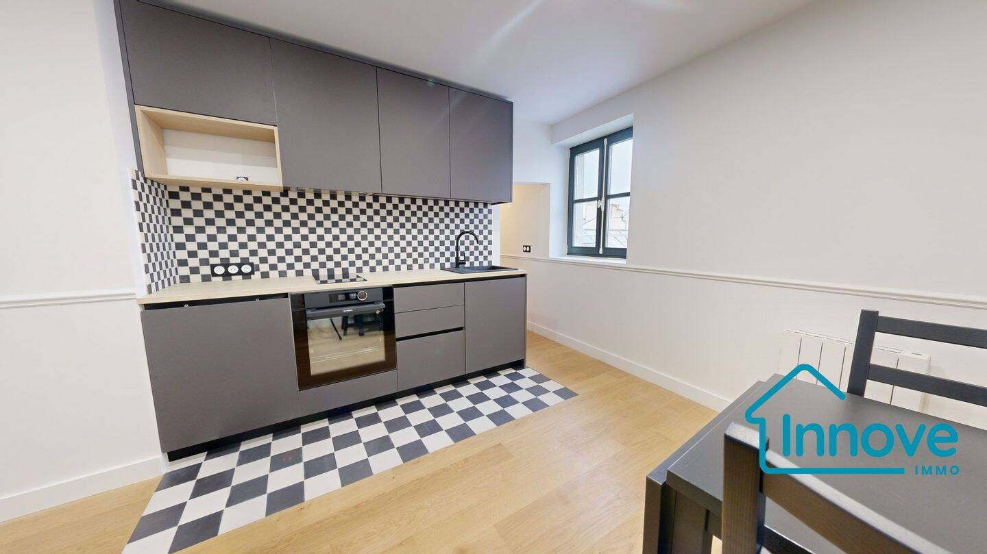Appartement 2 pièces 32 m² · à Versailles · 32,1 m² · 999 €/mois