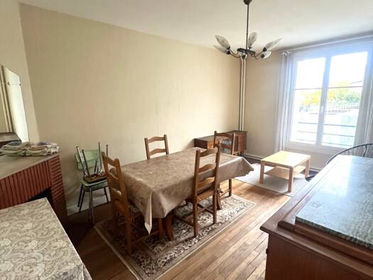 Appartement à louer 625 € 3 pièces 2 chambres 57,9 m² Étage 2/2 Tours 37000