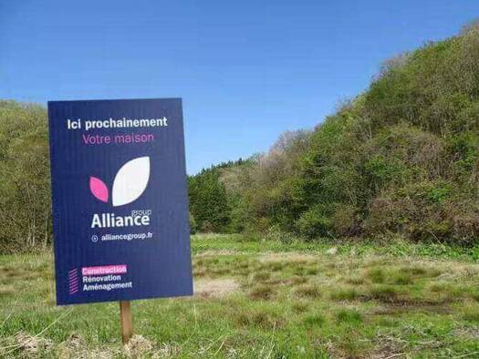 Terrain constructible à vendre 23 990 € 735 m² de terrain Ruffigné 44660