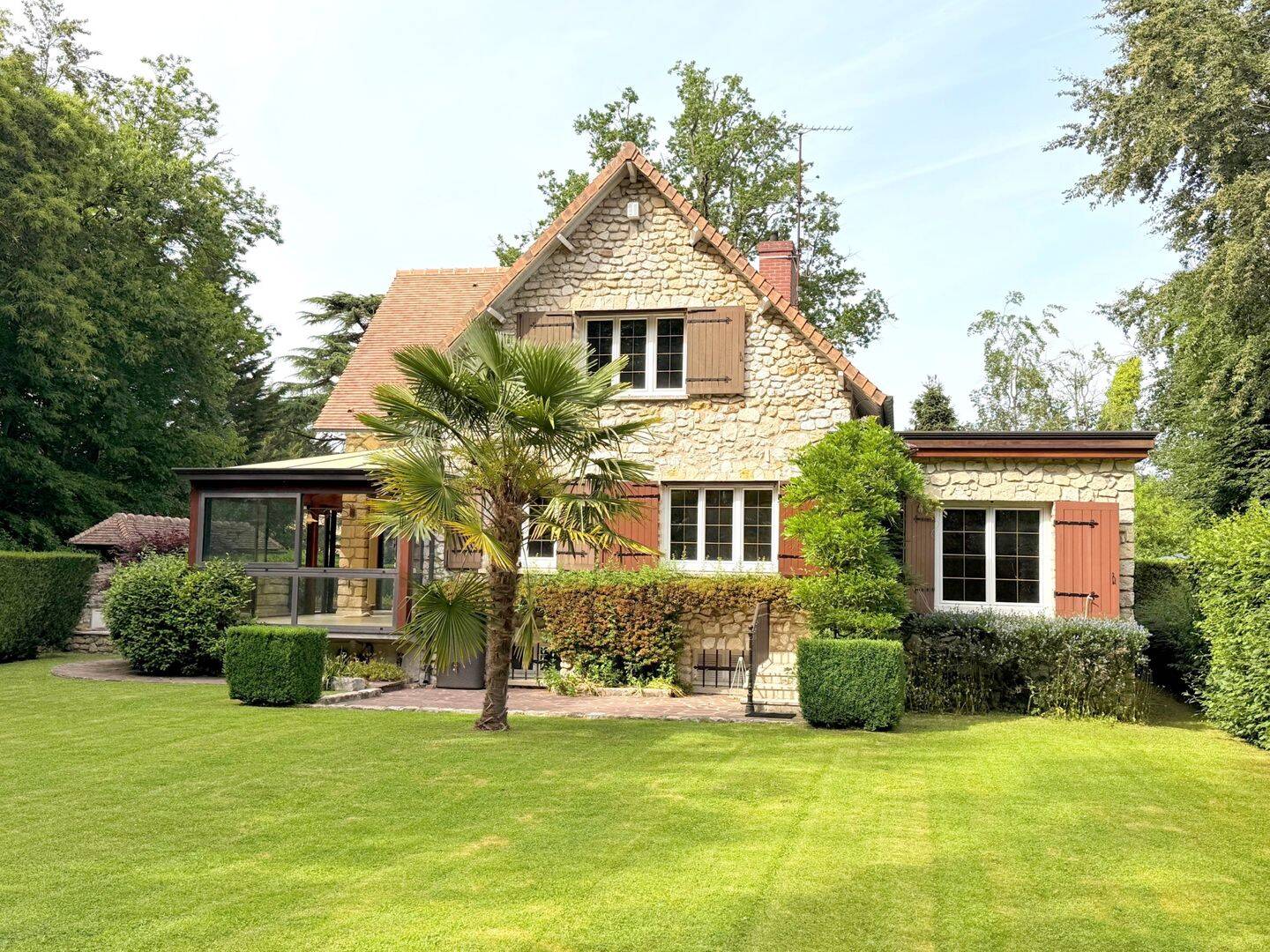 Maison 9 pièces 168 m² · à Thoiry · 168 m² · 472 500 €