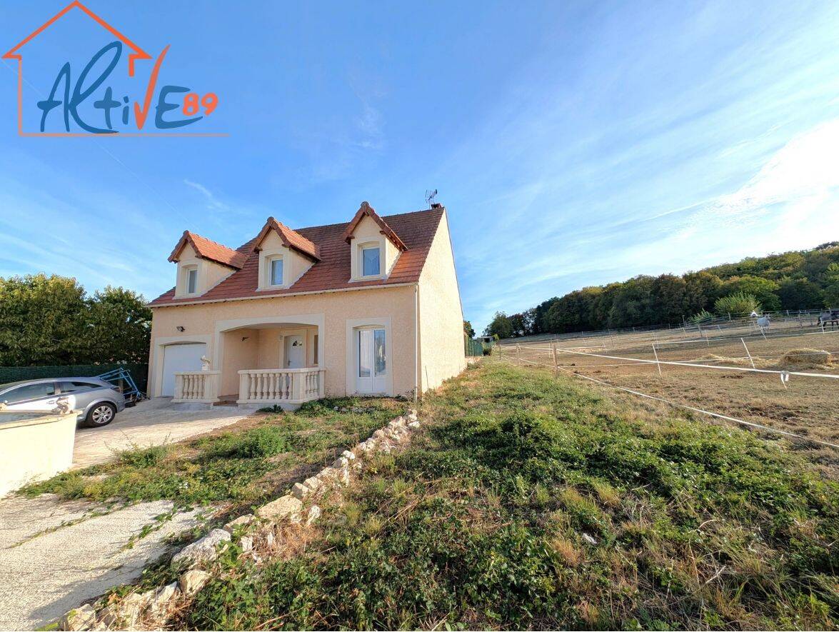 Maison 9 pièces 225 m² · à Montholon · 225 m² · 212 000 €