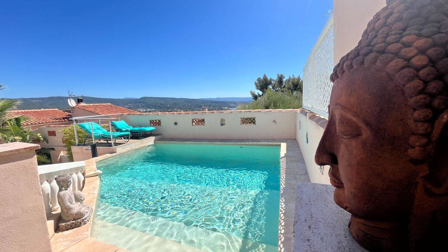 Maison 3 pièces 110 m² · à La Ciotat · 110 m² · 2 700 €/mois