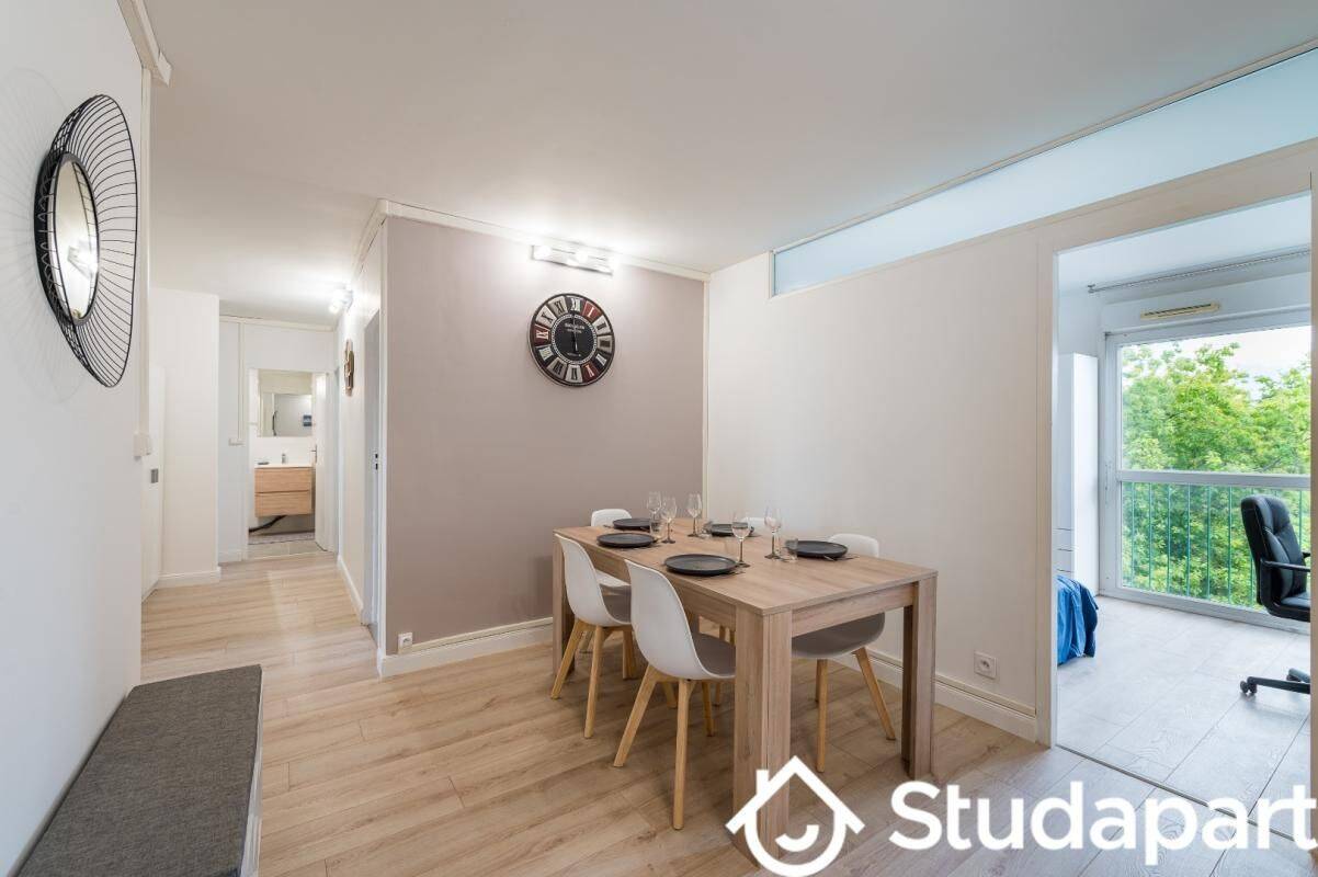 1 pièce 11 m² · à Pessac · 11 m² · 590 €