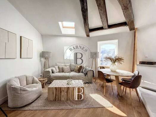 Appartement à louer 2 850 € 2 pièces 1 chambre 44,3 m² Étage 5/5 Saint Philippe du Roule Paris 8ème arrondissement 75008