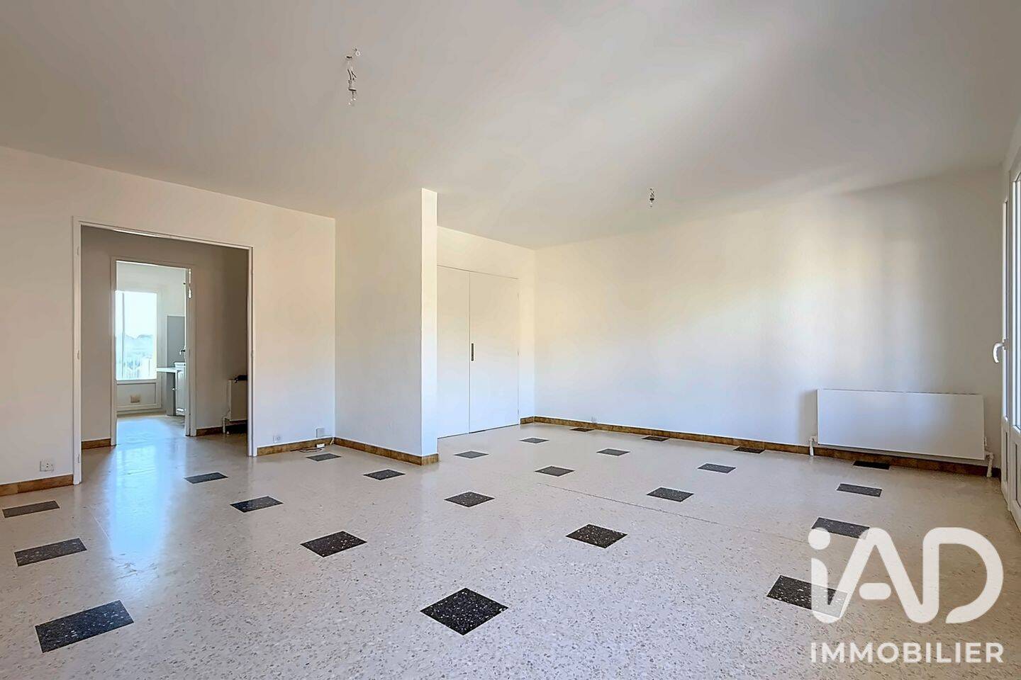 Appartement 3 pièces 76 m² · à Ollioules · 76 m² · 950 €/mois