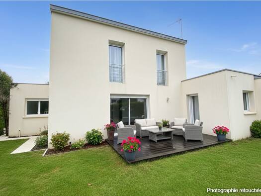 Maison de plain-pied à vendre 346 500 € 4 pièces 3 chambres 92 m² 448 m² de terrain Zone Rurale Nord Ouest Vannes 56000