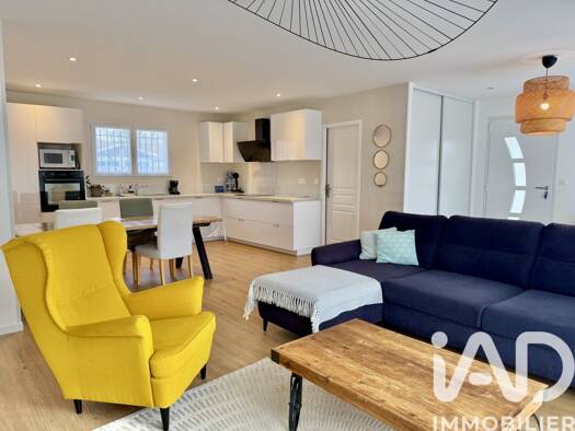 Maison à vendre 315 000 € 4 pièces 3 chambres 95 m² 369 m² de terrain Le Barp 33114