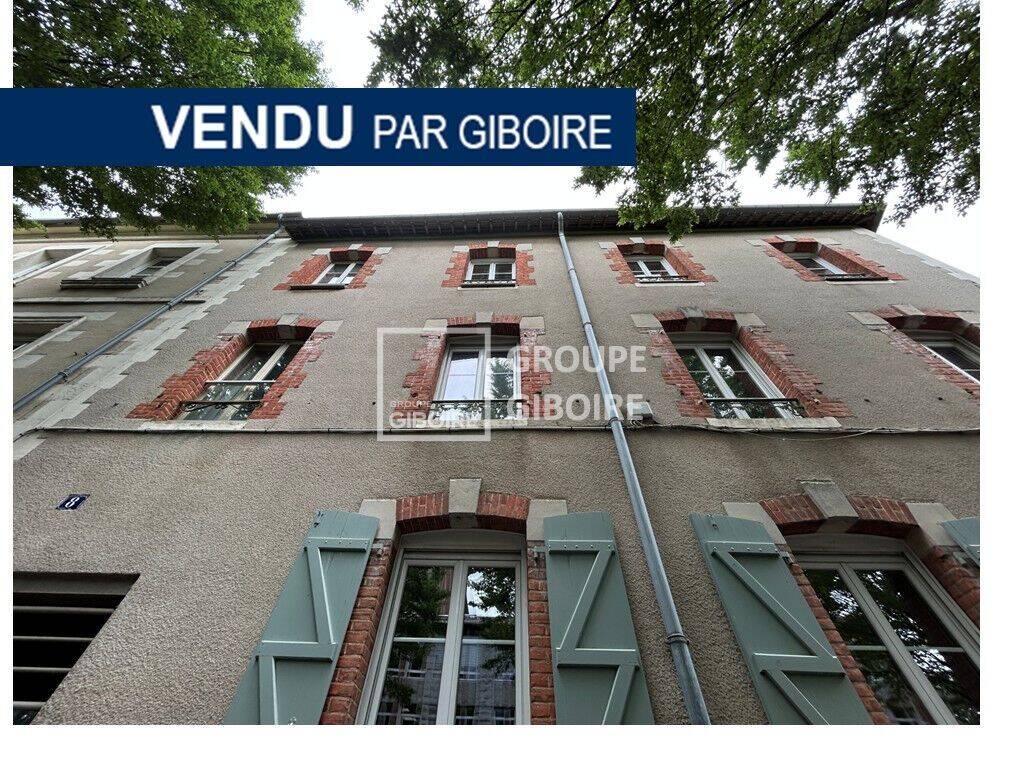 Appartement 1 pièce 14 m² · à Rennes · 14,1 m² · 1 100 000 €