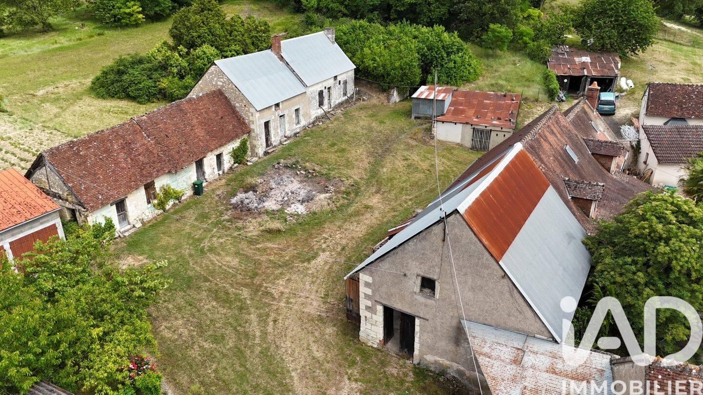 Maison 5 pièces 258 m² · à Saint-Romain-sur-Cher · 258 m² · 91 000 €