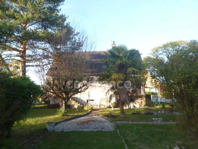 Maison 6 pièces 164 m² · à Prémery · 164 m² · 95 000 €