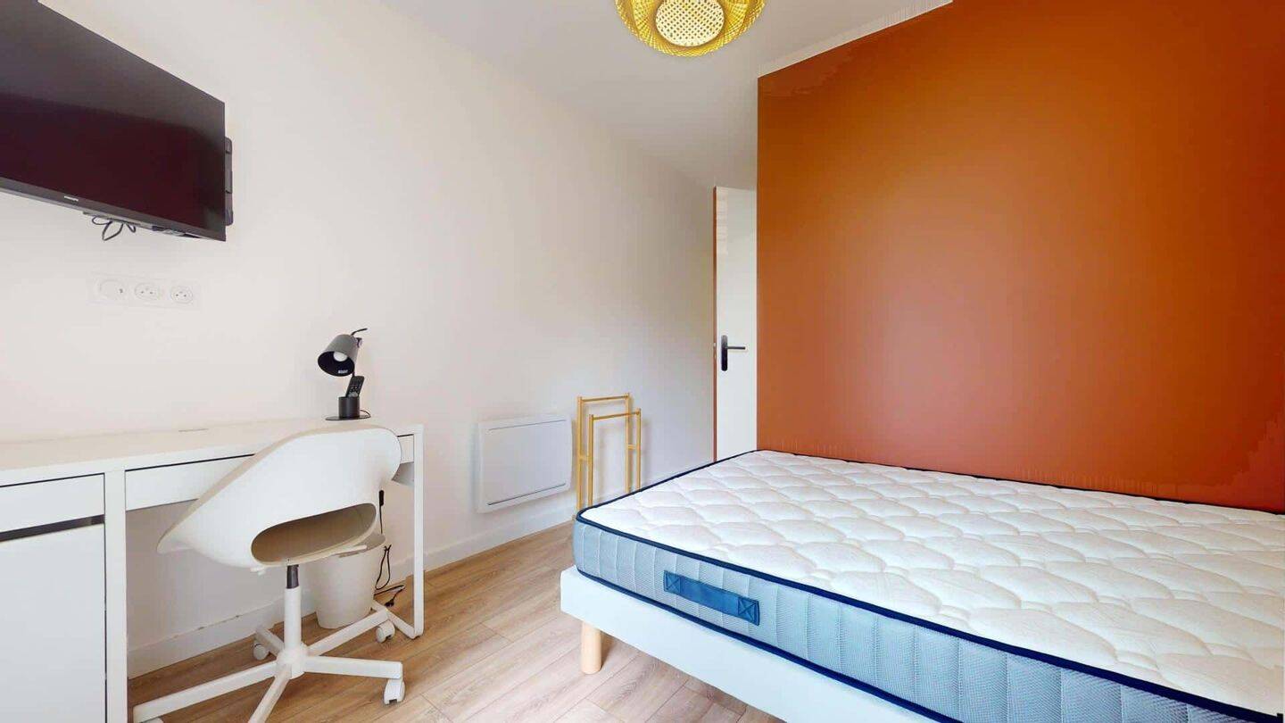 Chambre 4 - SAHUQUE - Colocation — 4