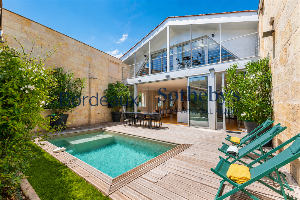 Maison 6 pièces 211 m² · à Bordeaux · 211 m² · 1 890 000 €