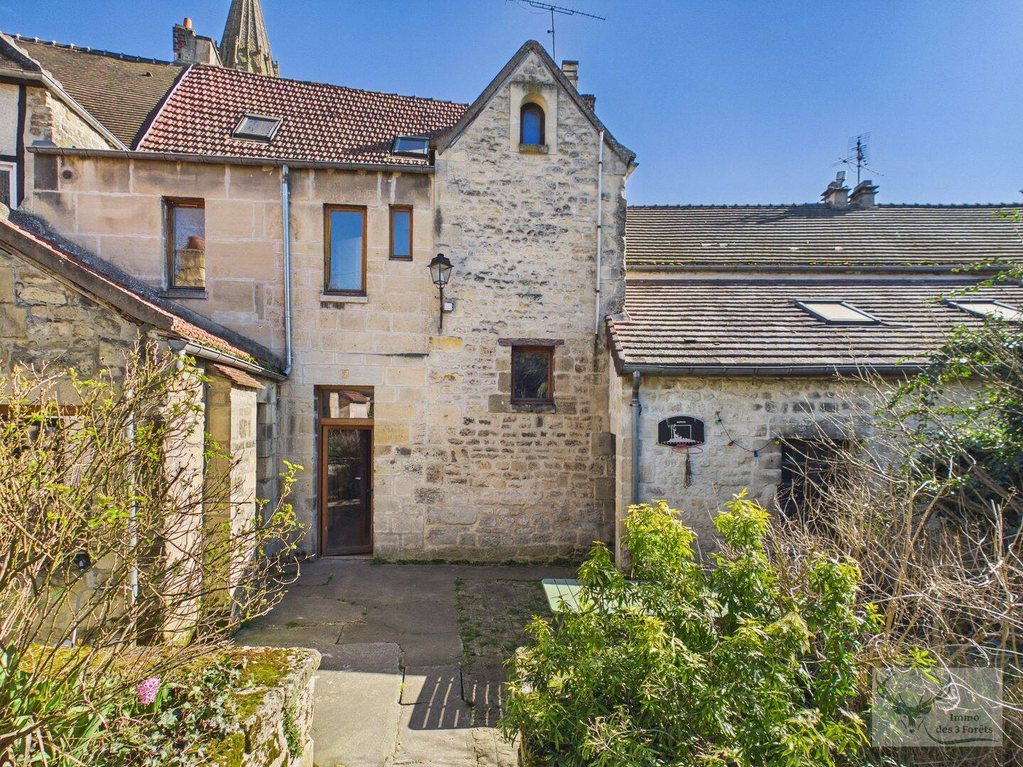Maison 5 pièces 153 m² · à Saint-Leu-d'Esserent · 153 m² · 350 000 €