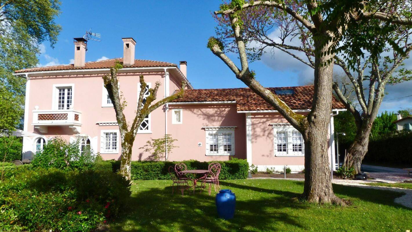 Maison 6 pièces 173 m² · à Roquefort · 173 m² · 439 000 €