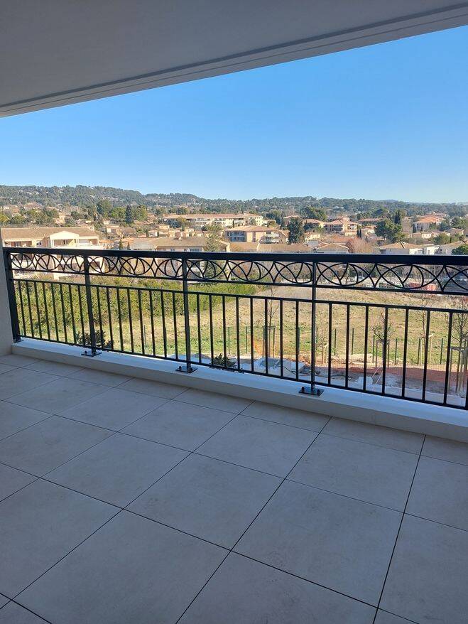 Appartement 3 pièces 67 m² · à Aix-en-Provence · 66,7 m² · 1 129 €
