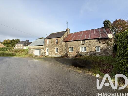 Maison à vendre 50 000 € 4 pièces 2 chambres 94 m² 905 m² de terrain Plouguenast 22150