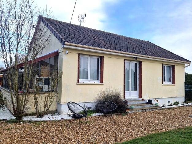 Maison de plain-pied à vendre 163 000 € 3 pièces 2 chambres 64,2 m² 672 m² de terrain La Madeleine-de-Nonancourt 27320