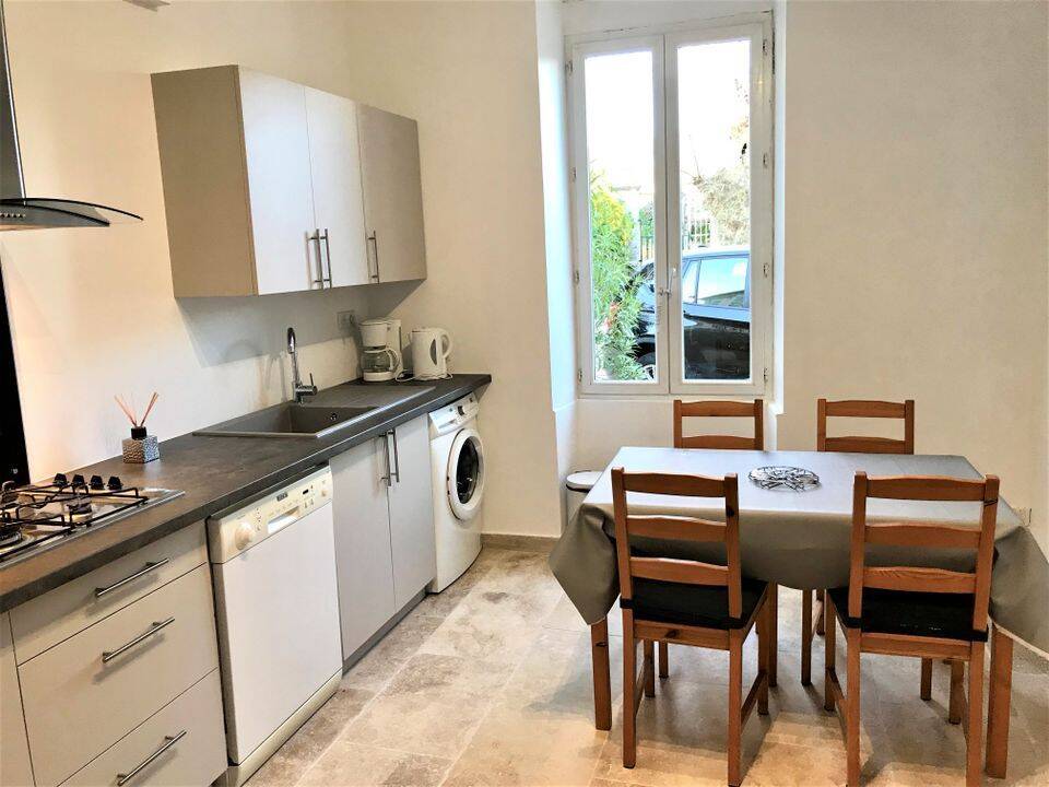 Appartement 2 pièces 44 m² · à Hyères · 44 m² · 1 080 €