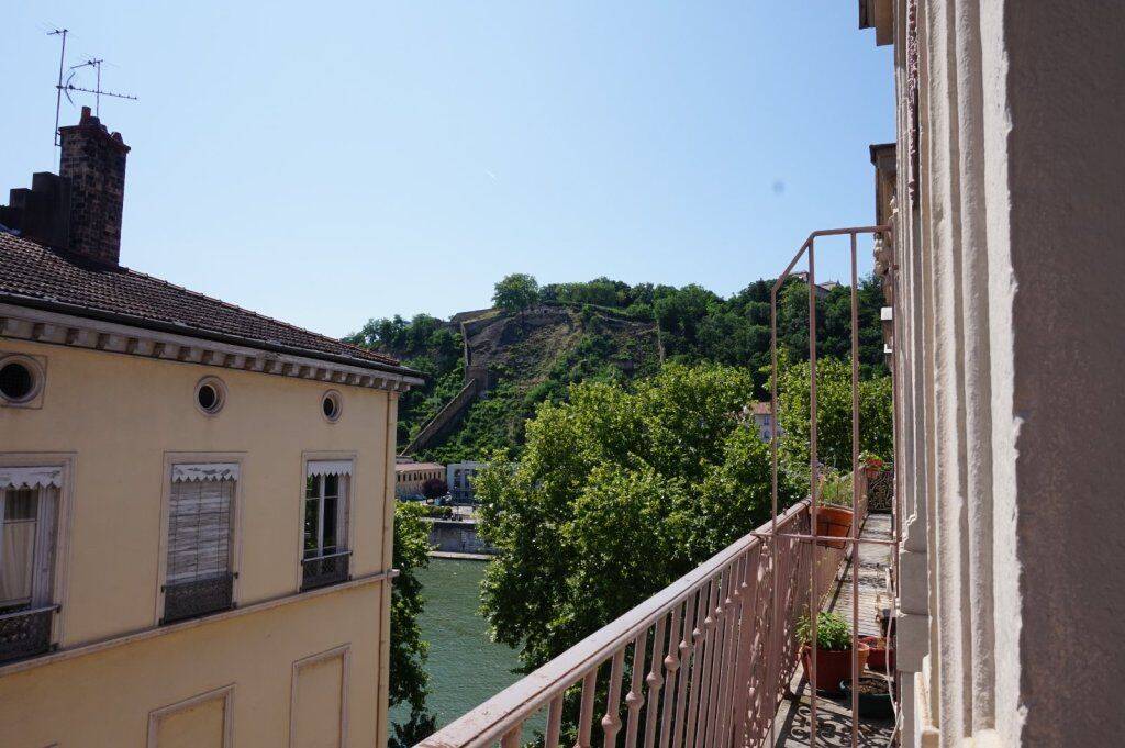 Appartement 5 pièces 156 m² · à Lyon 2ème Arrondissement · 156 m² · 1 982 €/mois
