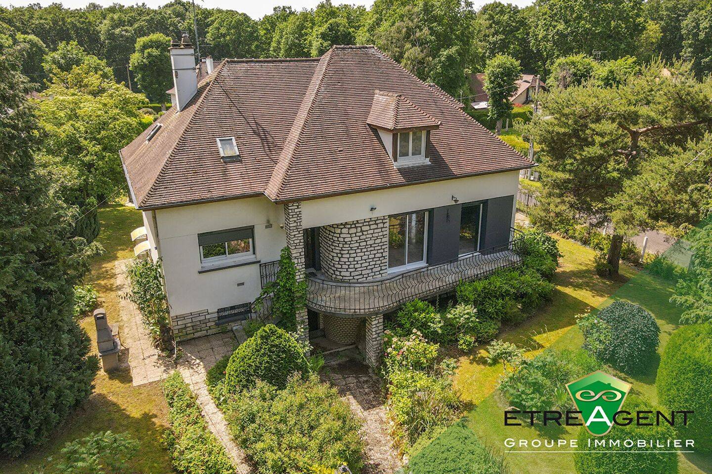 Maison 7 pièces 145 m² · à Conches-en-Ouche · 145 m² · 215 250 €