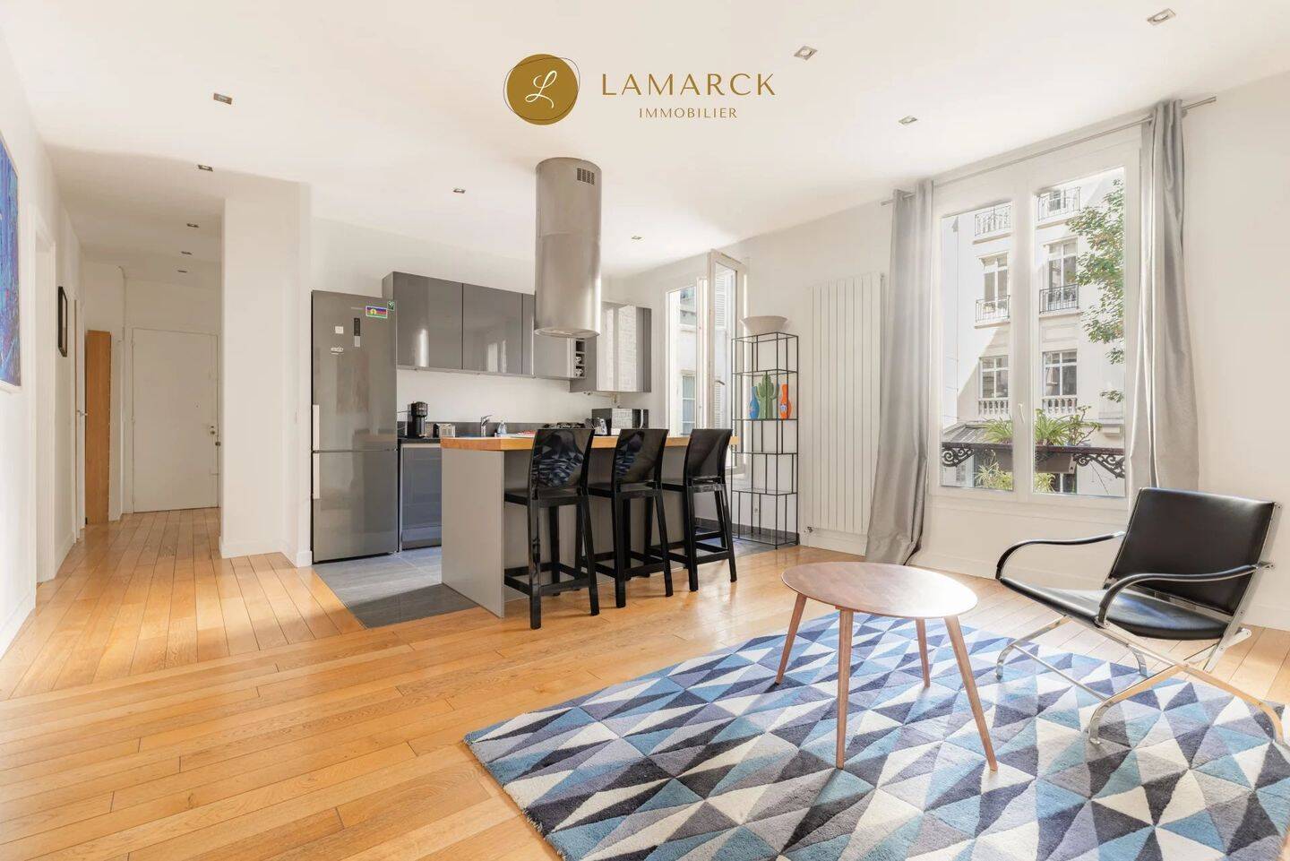 Appartement 4 pièces 91 m² · à Paris 8ème Arrondissement · 90,6 m² · 3 990 €/mois