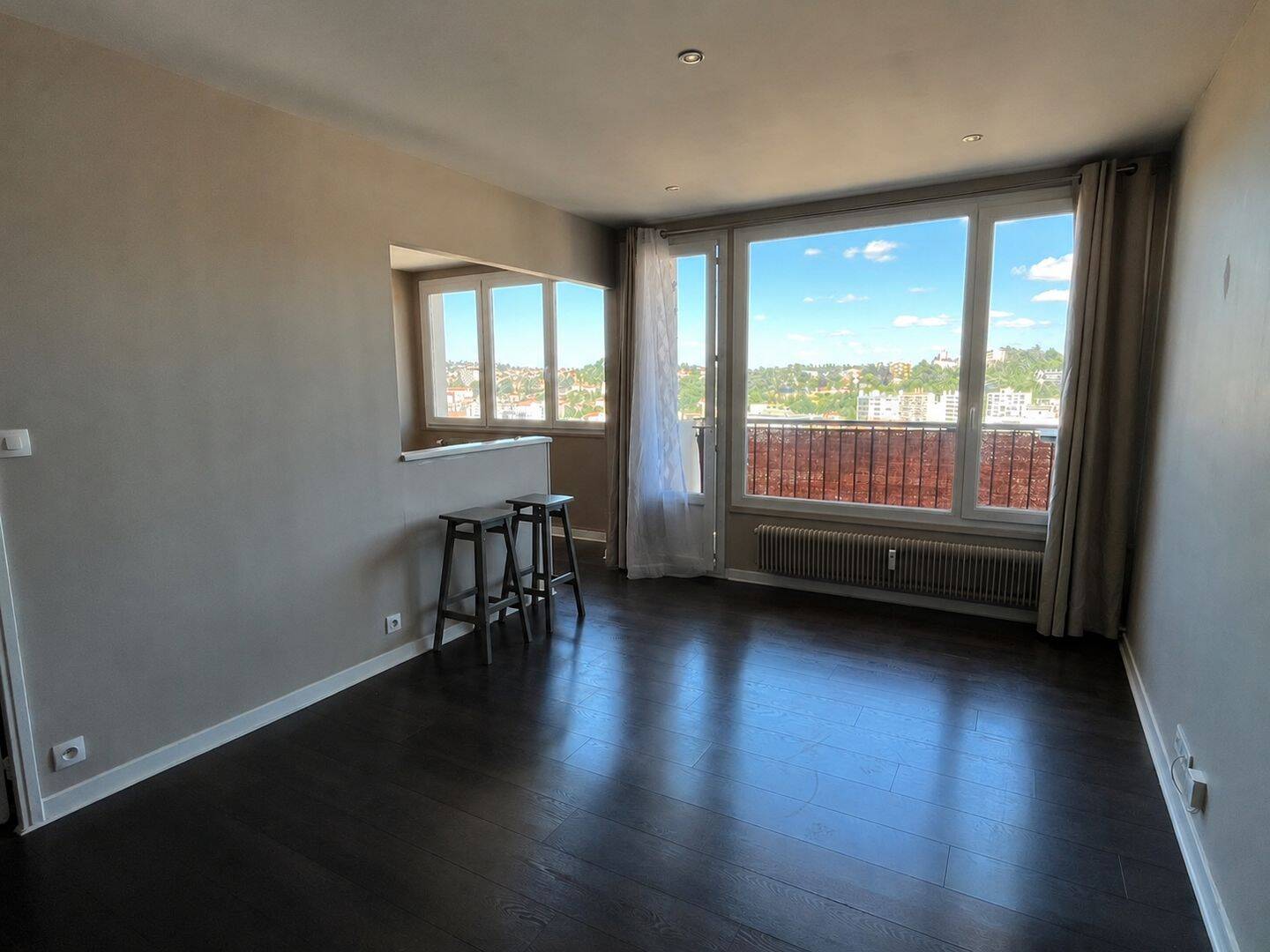 Appartement 4 pièces 70 m² · à Saint-Étienne · 70,2 m² · 89 000 €