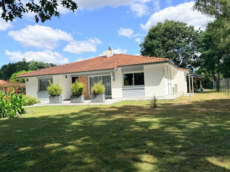Maison 5 pièces 130 m² · à Saint-Martin-d'Oney · 130 m² · 368 000 €