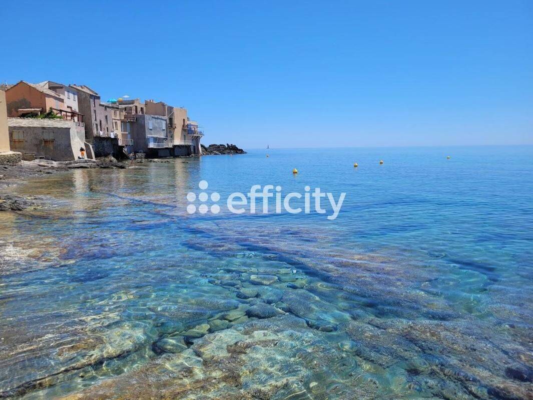 Appartement 2 pièces 81 m² · à Brando · 81 m² · 315 000 €