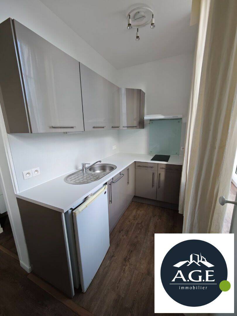 Appartement 1 pièce 17 m² · à Nogent-le-Roi · 17,5 m² · 369 €/mois